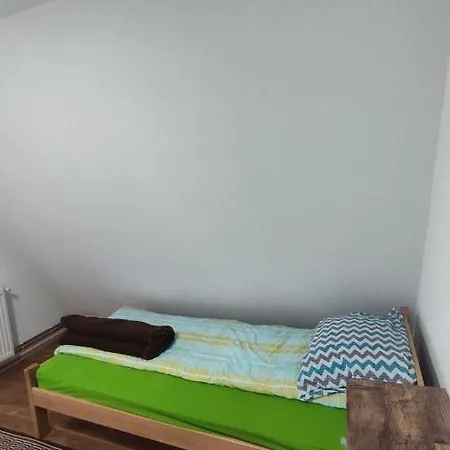 Vikendica Vrtaca- Odvracenica *